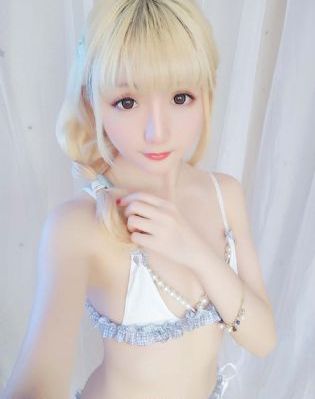 欧美贵妇街拍_高清在线观看高清