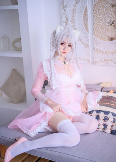 欧美女人毛孔粗大_高清在线手机播放