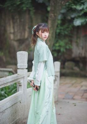 一个人在线播放的视频_HD在线视频观看
