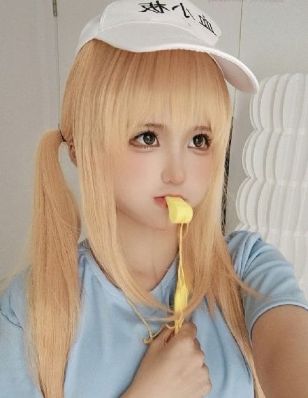 欧美美女被上_高清在线视频播放