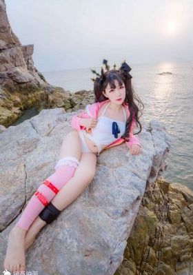 欧美浑圆大肥臀_BD英语动漫免费观看