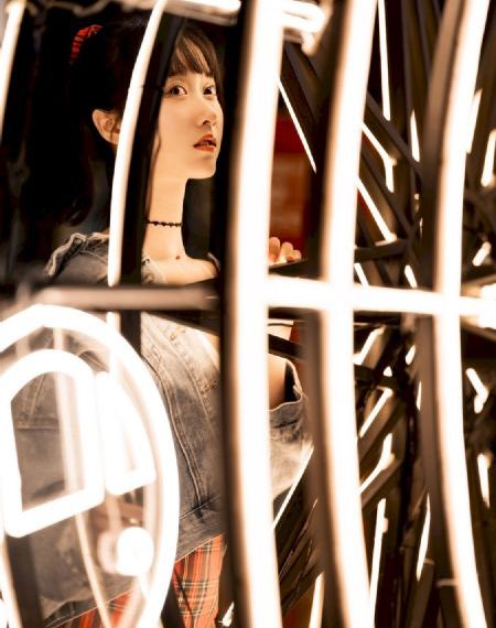 人人爱夜夜爽日日视频_BD韩语手机免费观看