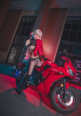 高清欧美色片中出_BD在线手机播放